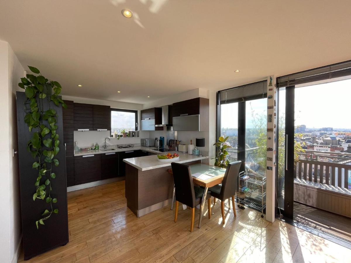Penthouse In Battersea Amazing Views Of Londonアパートメント エクステリア 写真